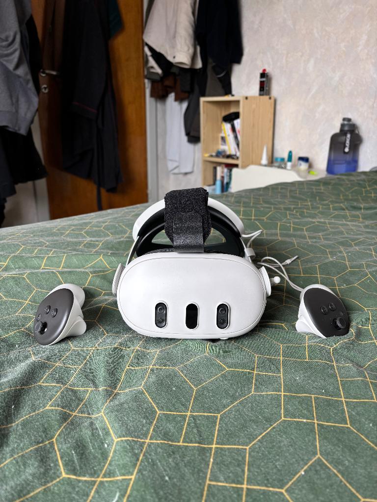 Meta Quest 3 avec bande de batterie supplémentaire, Consoles de jeu & Jeux vidéo, Enlèvement, Comme neuf, Lunettes VR, Autres plateformes