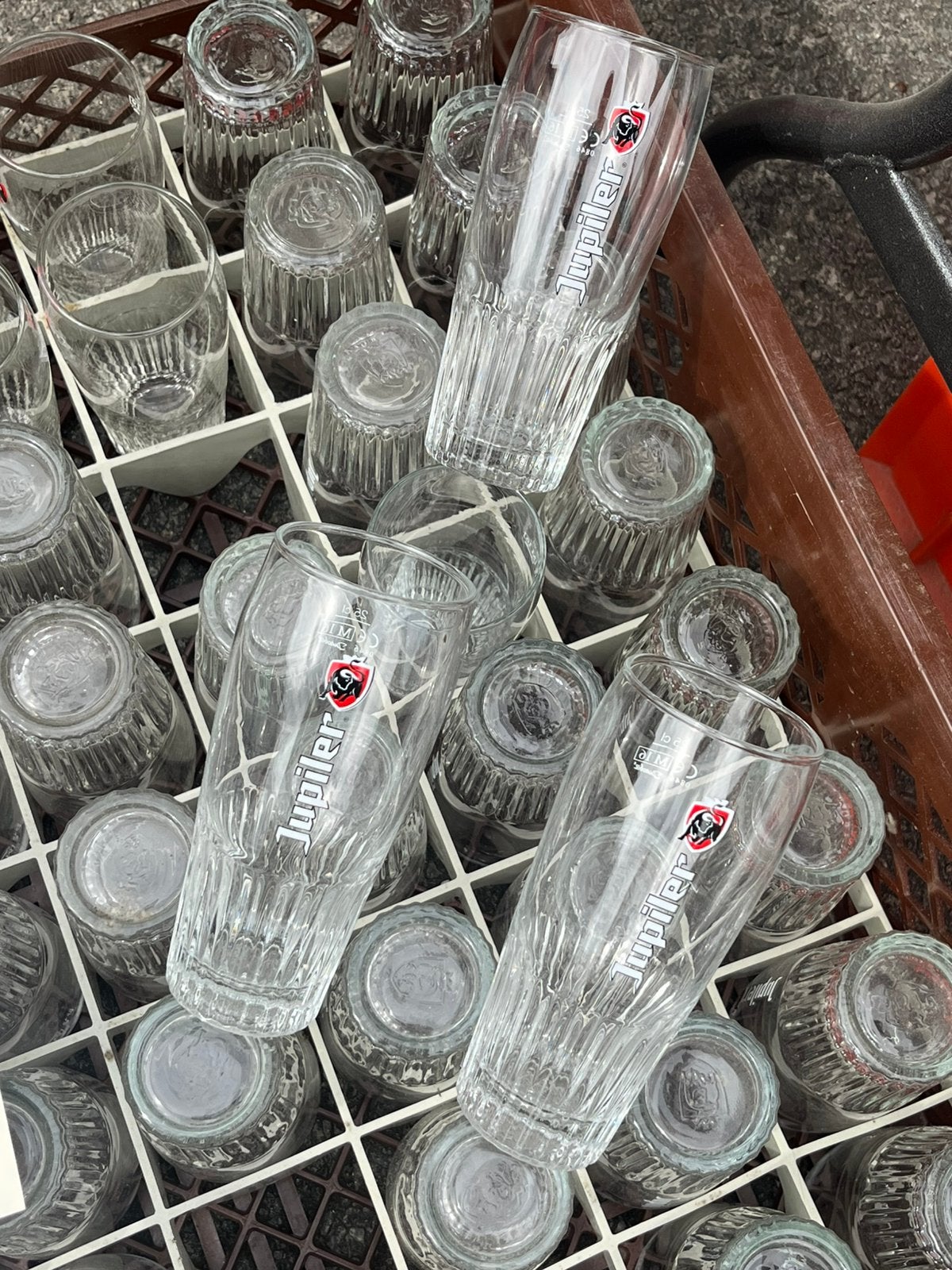 6 nieuwe Jupiler glazen 3€, Ophalen, Zo goed als nieuw, Bierglas