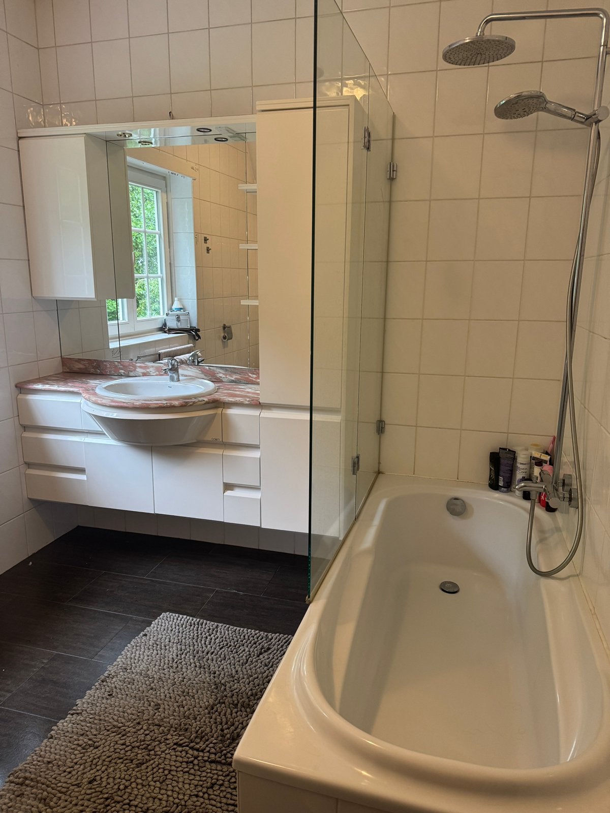 Badkamer, Enlèvement, Utilisé