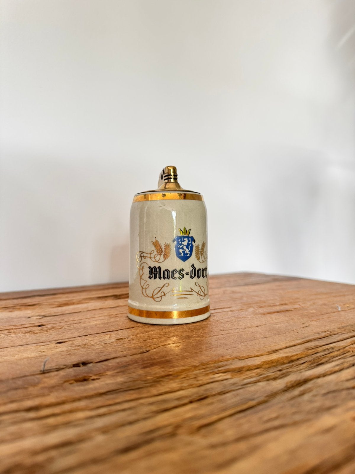 Vintage Maes-Dort bierpul met Augusta Lünser aansteker, Verzamelen, Ophalen of Verzenden, Gebruikt, Pul(len), Overige merken