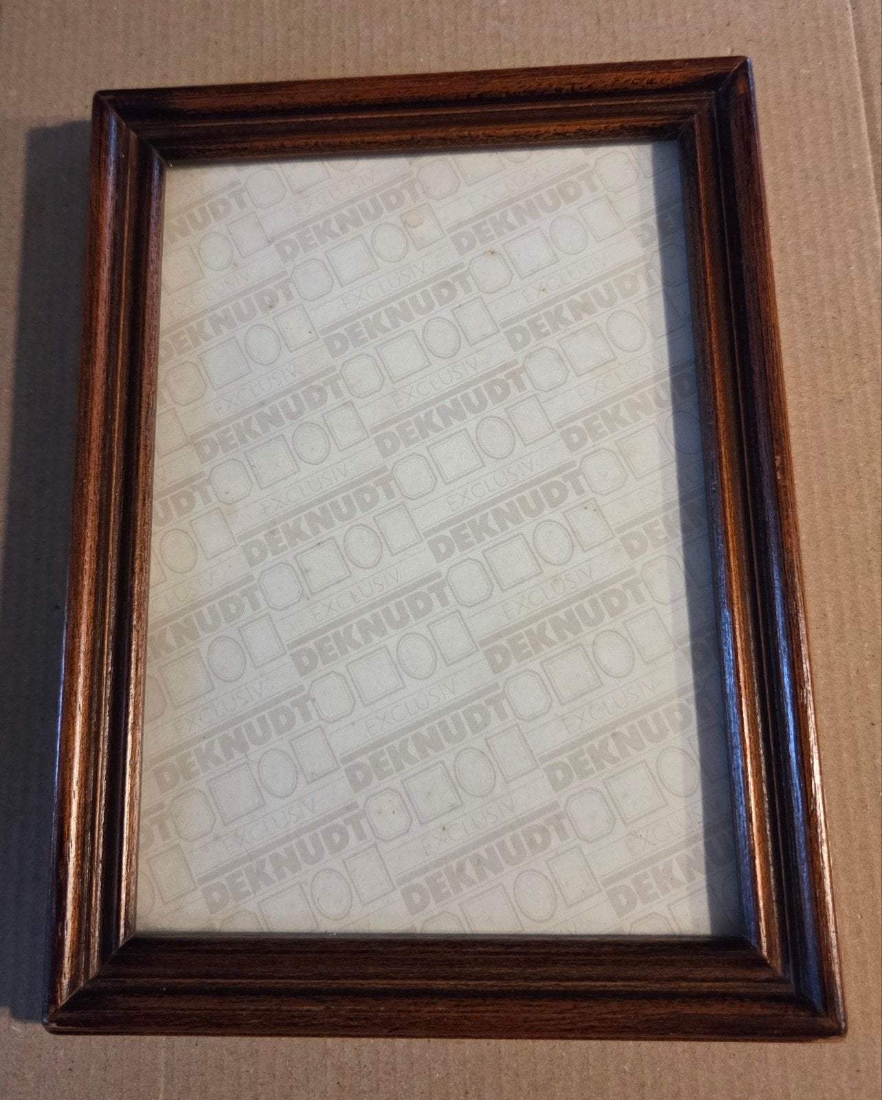 Cadre photo en bois Deknudt 13x18 cm, Avec verre, Enlèvement ou Envoi, Comme neuf, Marron