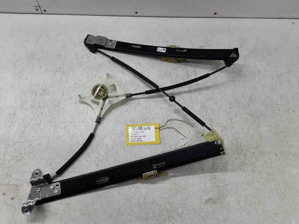 VITRE MECANISME AVANT GAUCHE Volkswagen Taigo (2G4837461B), Autos : Pièces & Accessoires, Volkswagen, Volkswagen AG, Utilisé, Kundenbetreuung@volkswagen.de