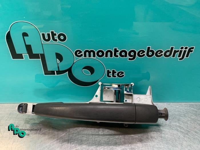 Poignée porte coulissante droite d'un Peugeot Partner (Part, -, 3 mois de garantie, Utilisé, -