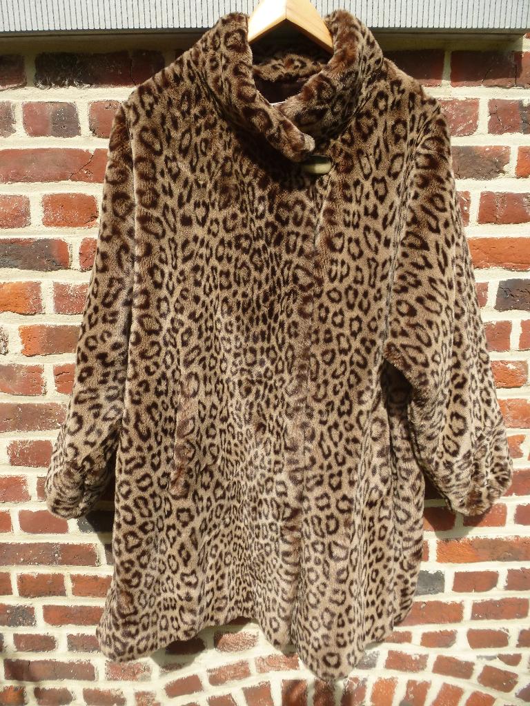 VESTE VINTAGE EN FAUSSE FOURRURE LÉOPARD DAVILLE PARIS, Vêtements | Femmes, Vestes | Hiver, Taille 42/44 (L), Enlèvement ou Envoi