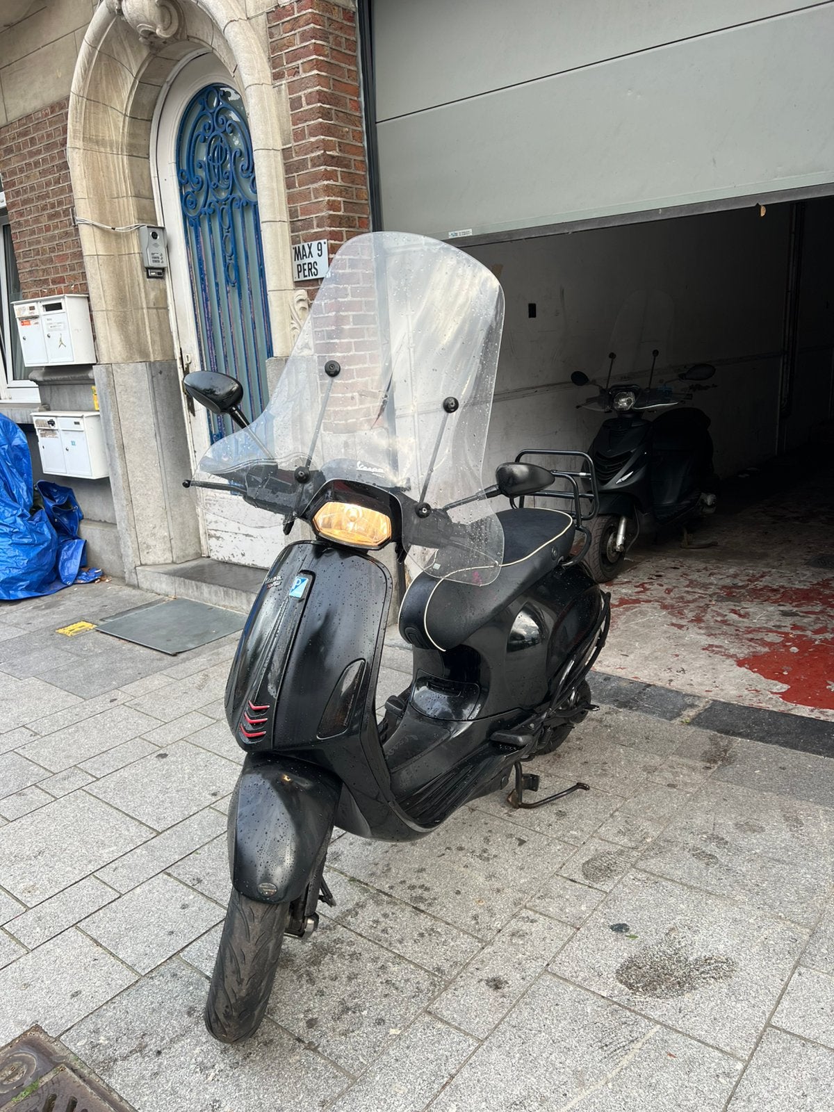 Vespa sprint A klasse, Ophalen, Zo goed als nieuw