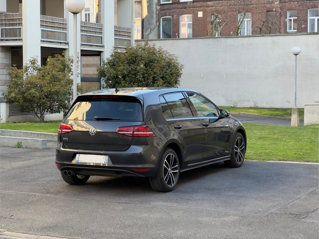 VW Golf 7 GTE plug-in hybride, Auto's, Stof, 110 kW, 1395 cc, Te koop