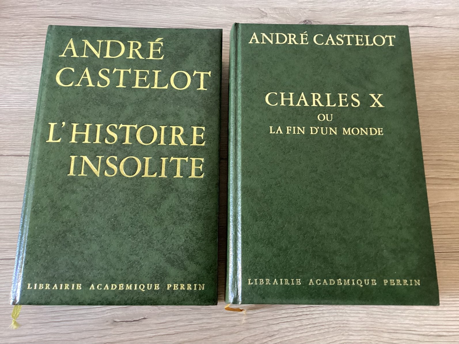 2 geschiedenis boeken, prachtige kaft, in perfecte staat, Boeken, Ophalen of Verzenden, Zo goed als nieuw
