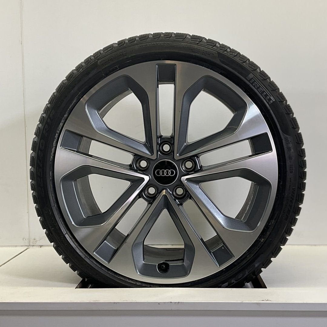 NIEUW AUDI A3 SET VElGEN + WINTERBANDEN 18 INCH, Auto-onderdelen, Banden en Velgen, 18 inch, -, -, Banden en Velgen