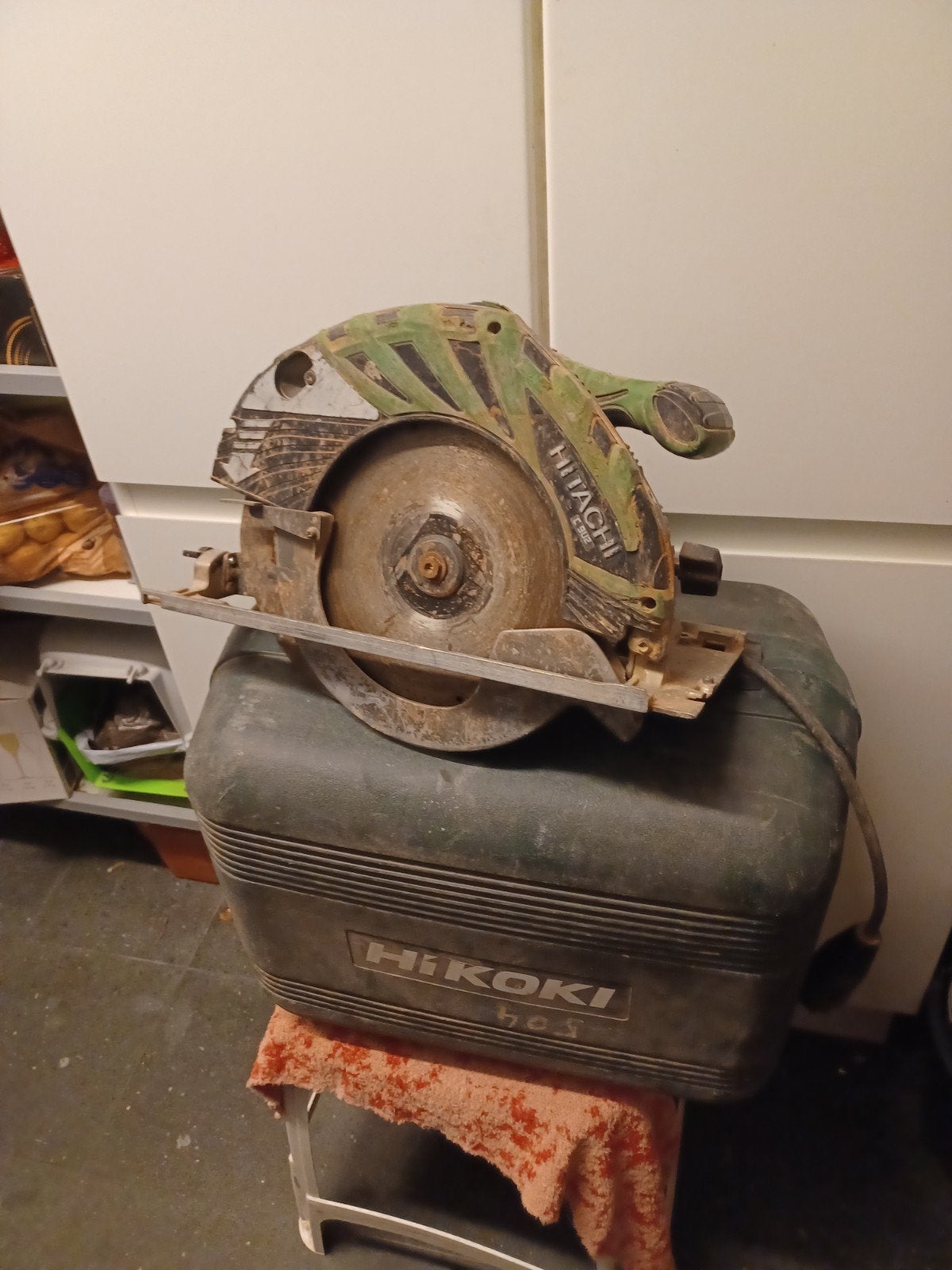 cirkelzaag hikoki C9U2 prof 2000watt widiazaagblad 23.5 p42e, Bricolage & Construction, Enlèvement