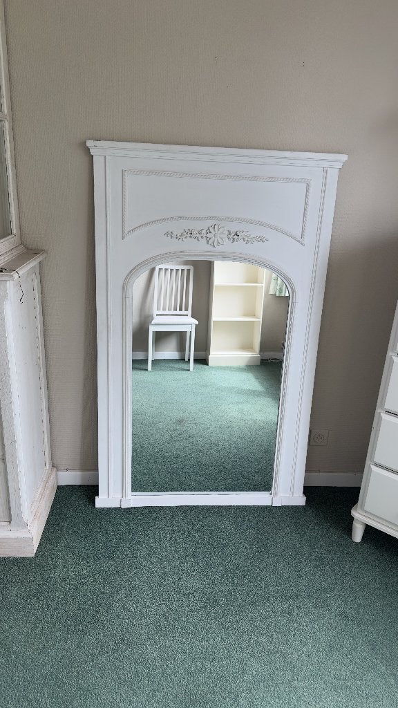 witte spiegel, Huis en Inrichting, Woonaccessoires | Spiegels, Ophalen, Zo goed als nieuw, 75 tot 100 cm, 100 tot 150 cm