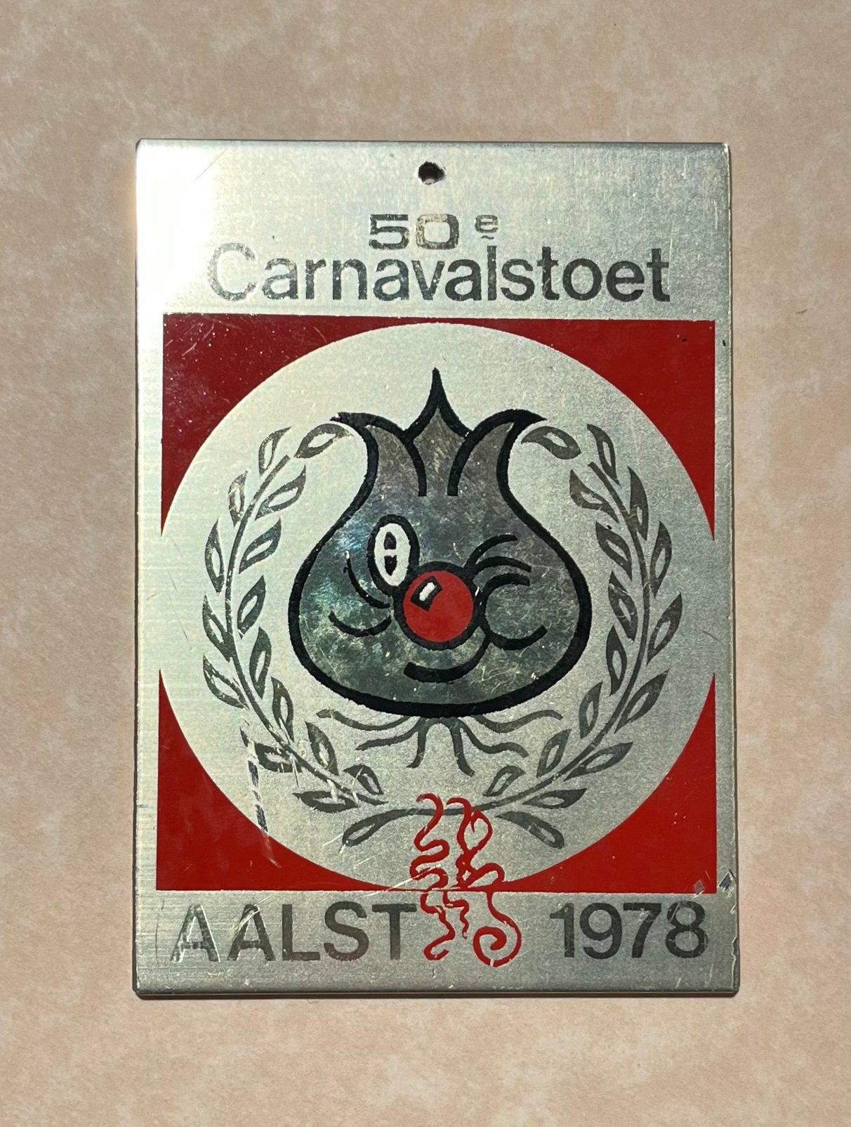 Aalst carnaval medaille, Ophalen, Gebruikt