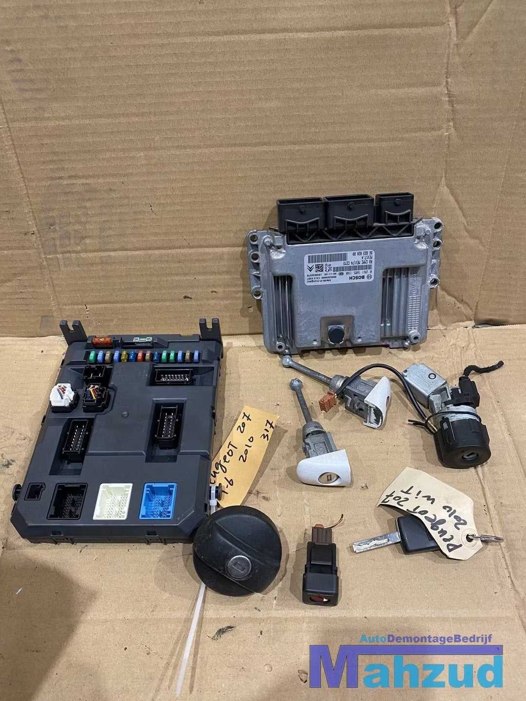 PEUGEOT 207 1.6 Contactslot sleutelset met ecu 2006-2015, Auto-onderdelen, Taurusavenue 1
2132 LS  Hoofddorp, NL, Gebruikt, Contact.group@renault.com
