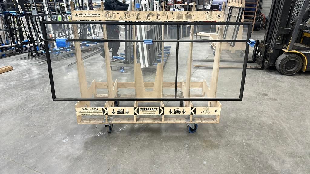 Stalen pivotdeur, Ophalen, Zo goed als nieuw