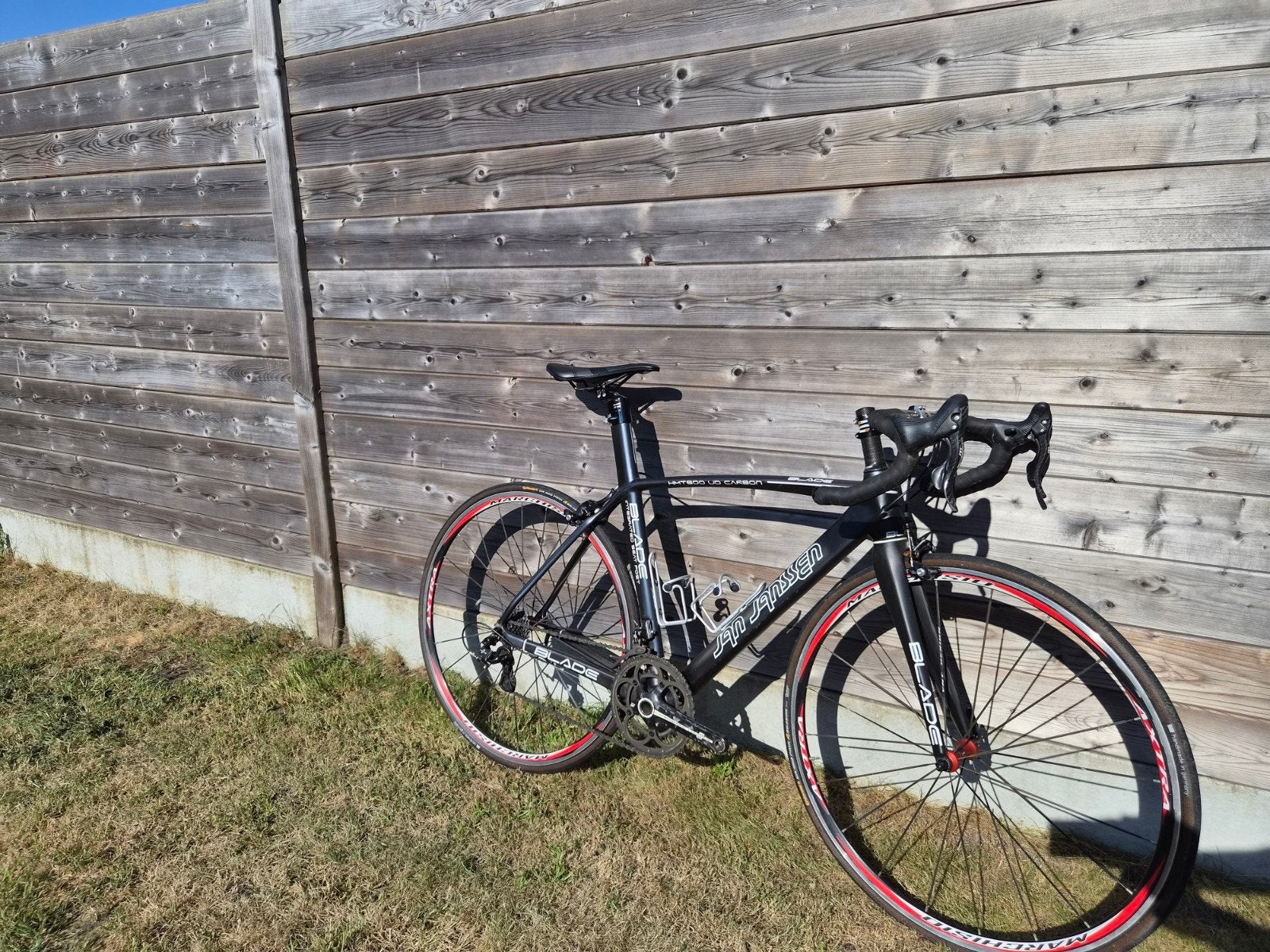 Jan Janssen Blade, Fietsen en Brommers, Ophalen