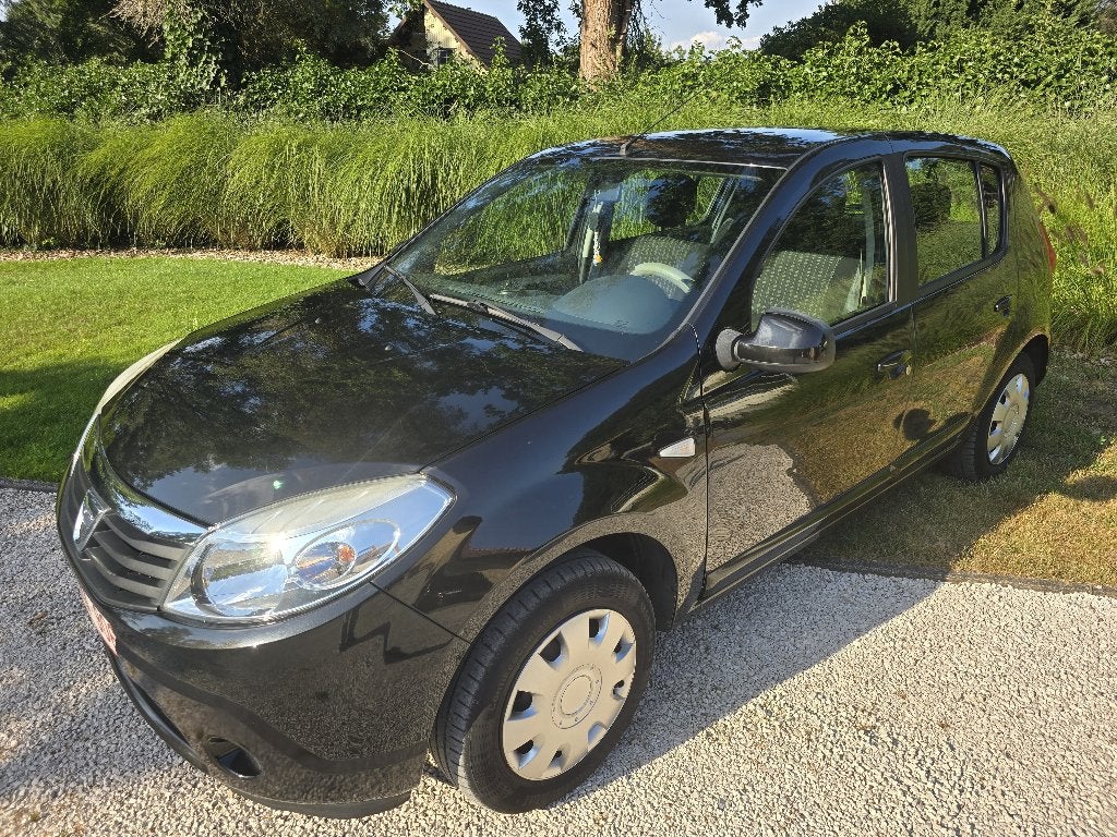 DACIA SANDERO AB BERLINE, 28/03/2012, 1149 cm³, 103 500 km, Autos, Euro 5, Boîte manuelle, Attache-remorque, 5 portes