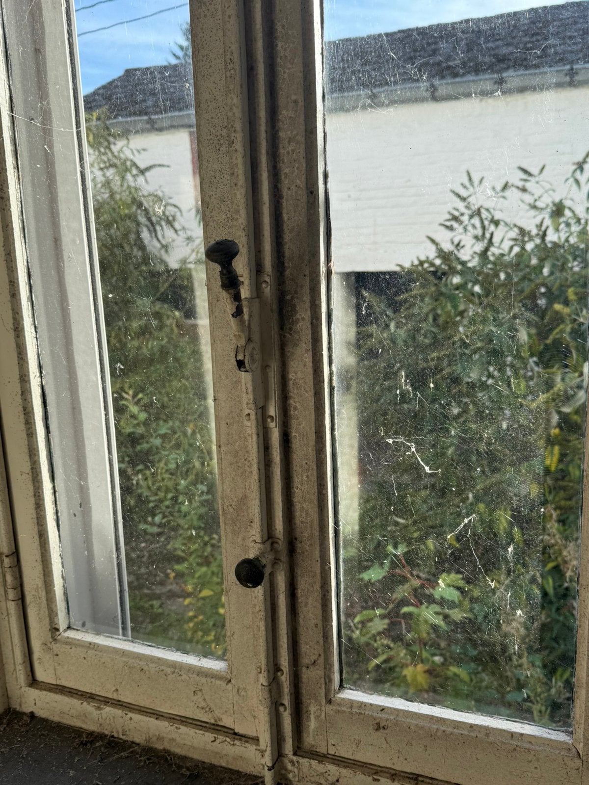 Oude ramen met mooie handvaten, Doe-het-zelf en Bouw, Ophalen, Gebruikt, Metaal, Raamkozijn