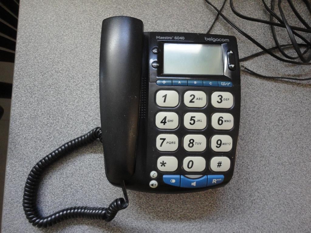 Telefoon met GROTE TOETSEN Belgacom Maestro 6040 boekje incl, Telecommunicatie, Ophalen, Zo goed als nieuw