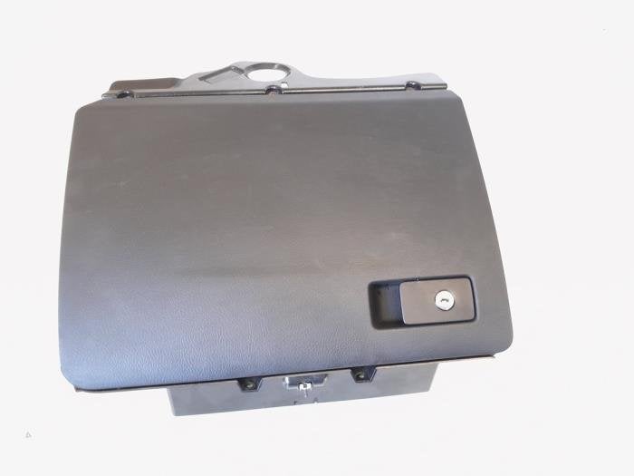 Boîte à gants d'un Volkswagen Passat, Volkswagen, -, 3 mois de garantie, Utilisé