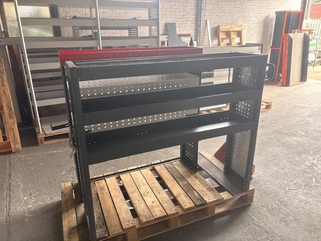 Intérieur des véhicules utilitaires (2611) L137 B32 H116€125, Enlèvement, Comme neuf
