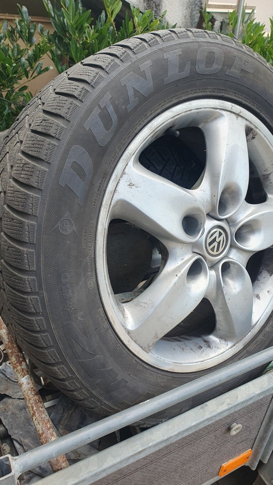 pneus d'hiver touareg sur jante VW, Autos : Pièces & Accessoires, Enlèvement, Pneus hiver, Pneu(s)