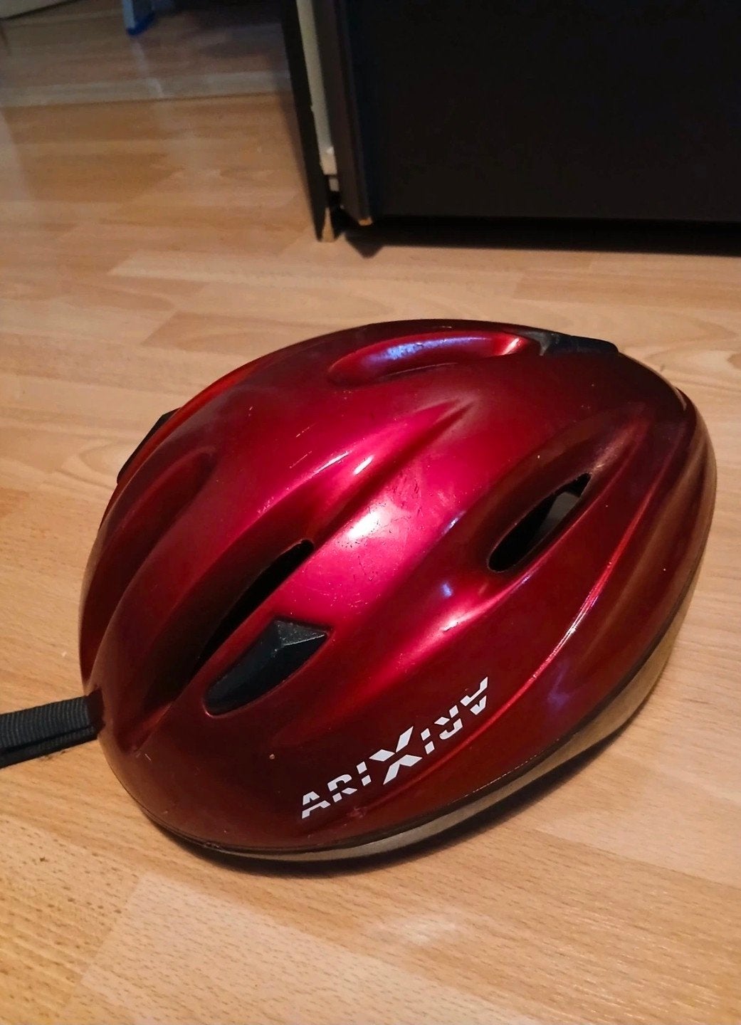 AriX Unisex Rode Kinderhelm Maat L/XL, Vélos & Vélomoteurs, Garçon ou Fille, Enlèvement ou Envoi, AriX, Utilisé