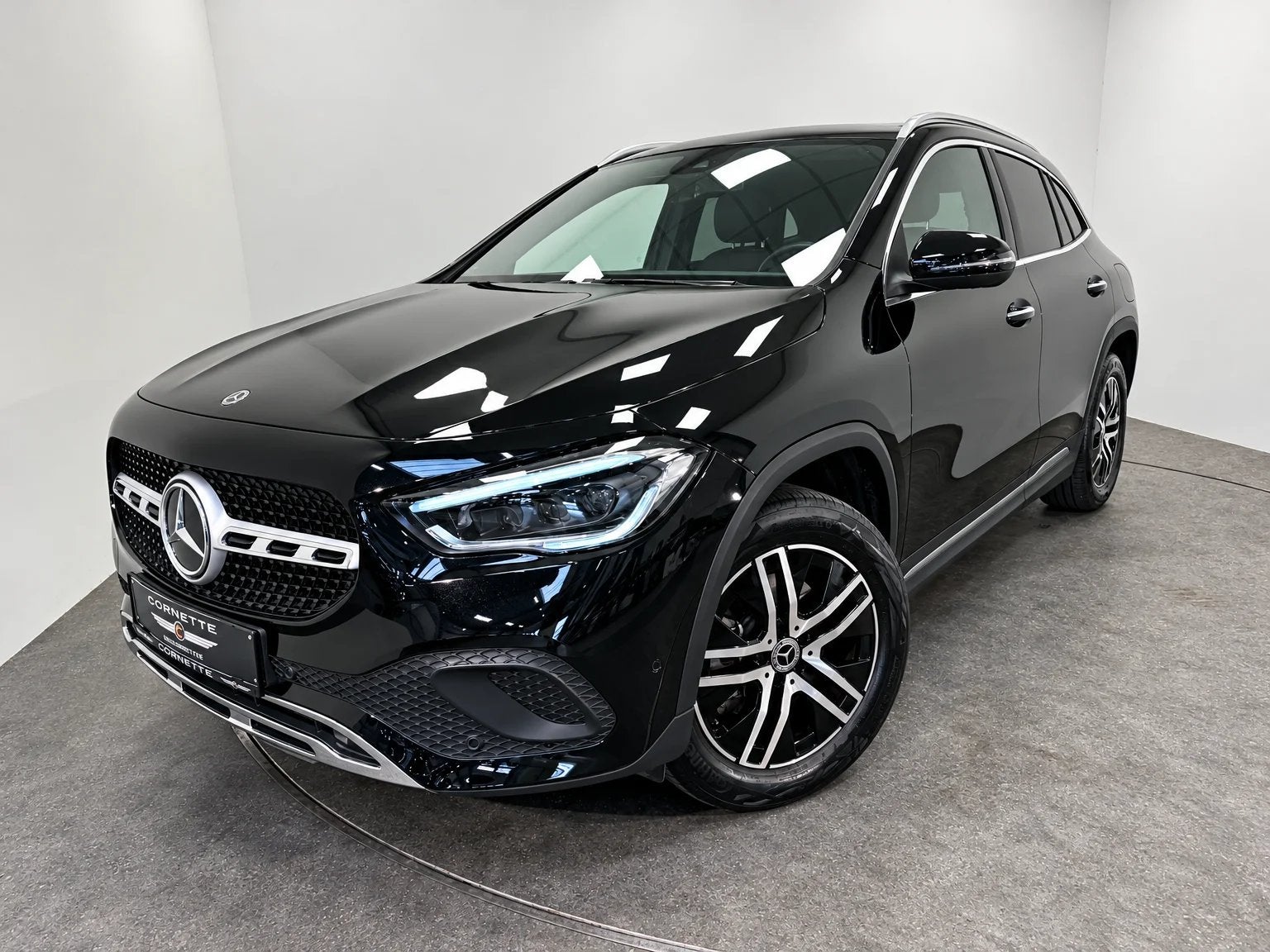 Mercedes-Benz GLA-Klasse 1.3 GLA 250 E DCT BUSINESS SOLUTION, Auto's, Automaat, Zwart, https://public.car-pass.be/vhr/c552d77f-452b-4bc2-bdd9-338cff4bae40