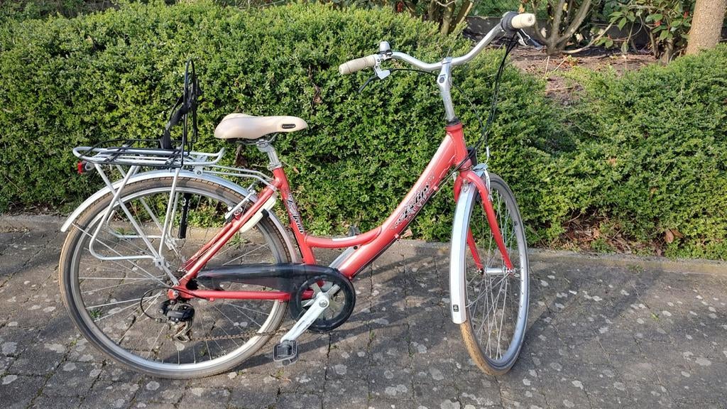 Meisjesfiets, Fietsen en Brommers, Ophalen, Gebruikt, L'Avenir, Versnellingen