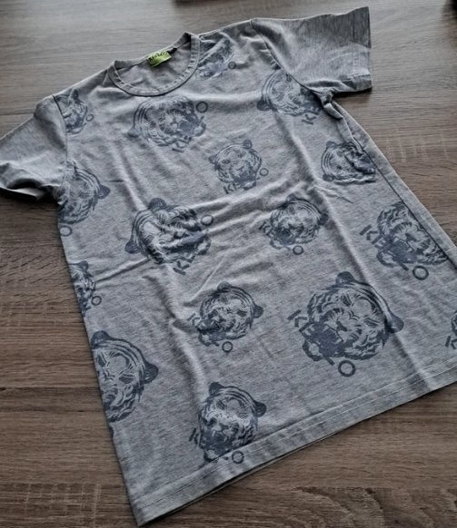 Kenzo grijs t-shirt met tijgers 164, Kinderen en Baby's, Kinderkleding | Maat 164, Ophalen of Verzenden, Zo goed als nieuw, Jongen