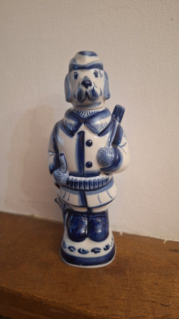 Handbeschilderde Russische GZEHL porseleinen figuur/karaf, Ophalen