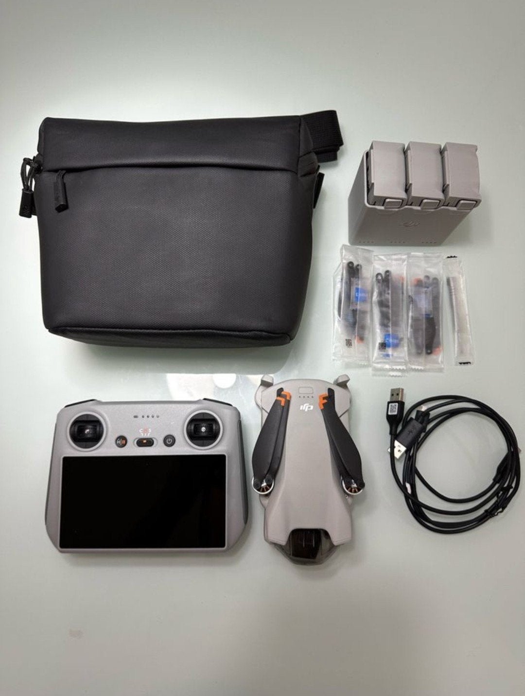 Combo DJI Mini 3 Fly More - En parfait état, Enlèvement, DJI