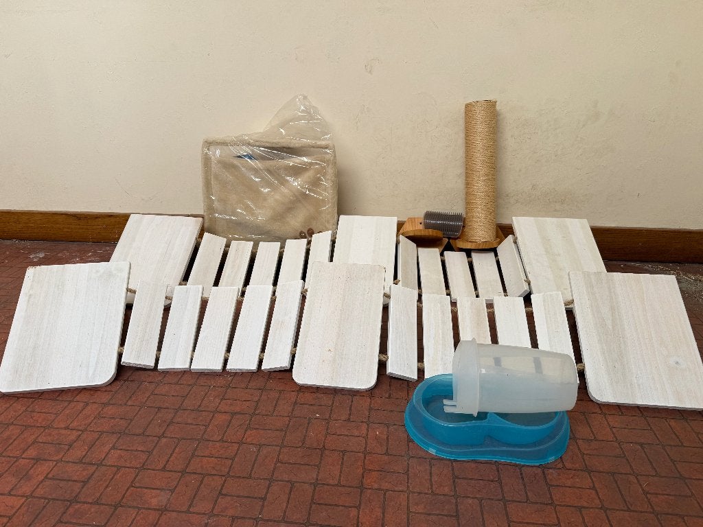 Kattenwandset / Klimmuur (Complete set + Accessoires), Ophalen, Zo goed als nieuw, Krabpaal