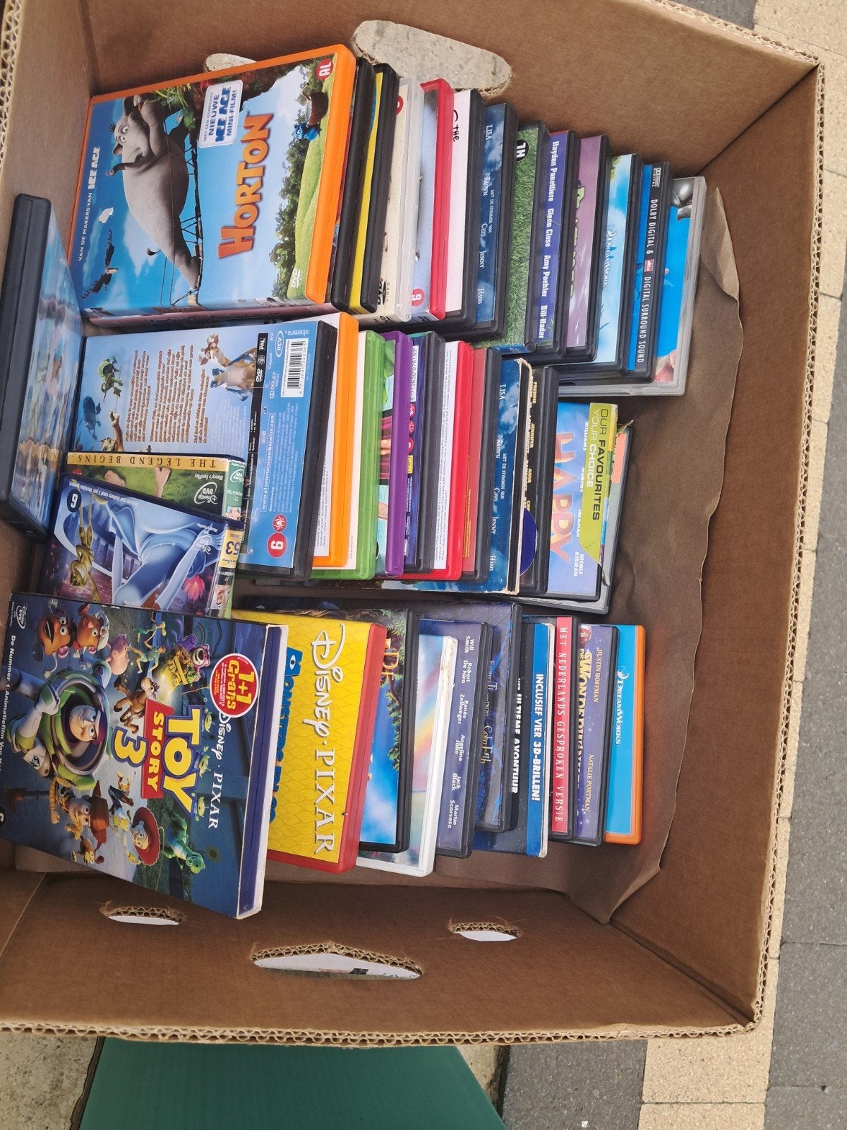 Groot aantal telenfilms, Cd's en Dvd's, Ophalen of Verzenden