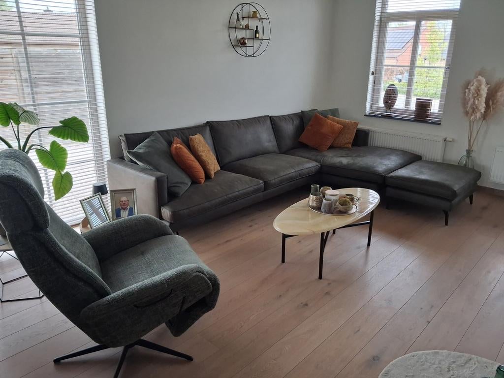 Hoeksalon (320 × 150) poef (90 x 70) + aparte relax, Huis en Inrichting, Ophalen