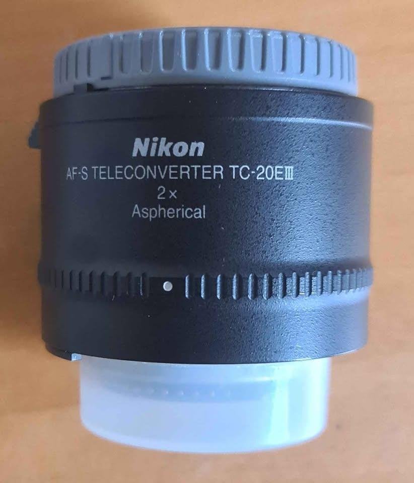 Téléconvertisseur Nikon TC-20E III, TV, Hi-fi & Vidéo, Nikon, Comme neuf, Lentille additionnelle/convertisseur, Enlèvement