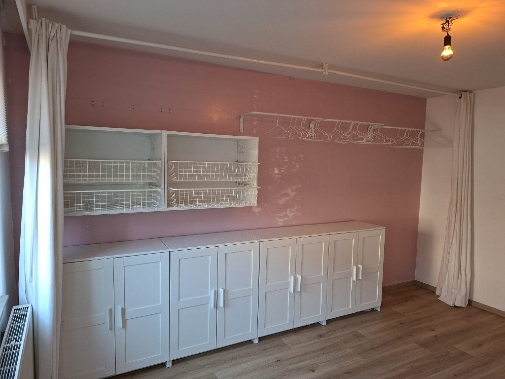 Complete IKEA dressoir- en kledingkastcombinatie met wandrek, Enlèvement, Utilisé, 200 cm ou plus