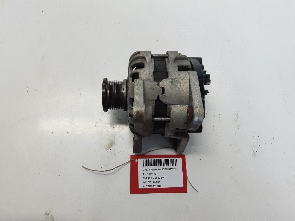 DYNAMO Dacia Sandero II (01-2012/12-2018) (231005079R), Auto-onderdelen, Motor en Toebehoren, Dacia, Gebruikt, Mevr. I. Hauben
