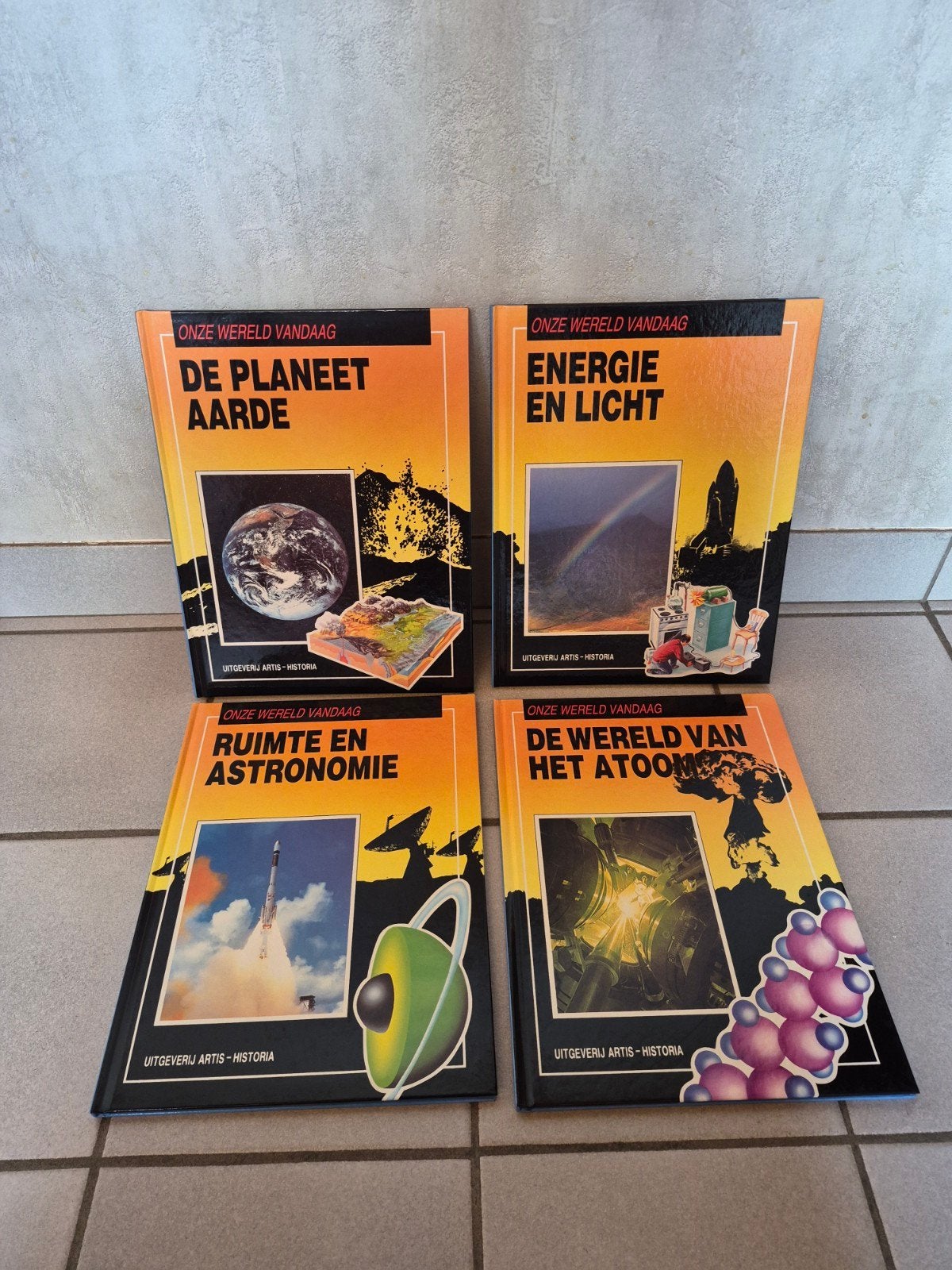 Artis boeken onze wereld vandaag, Ophalen