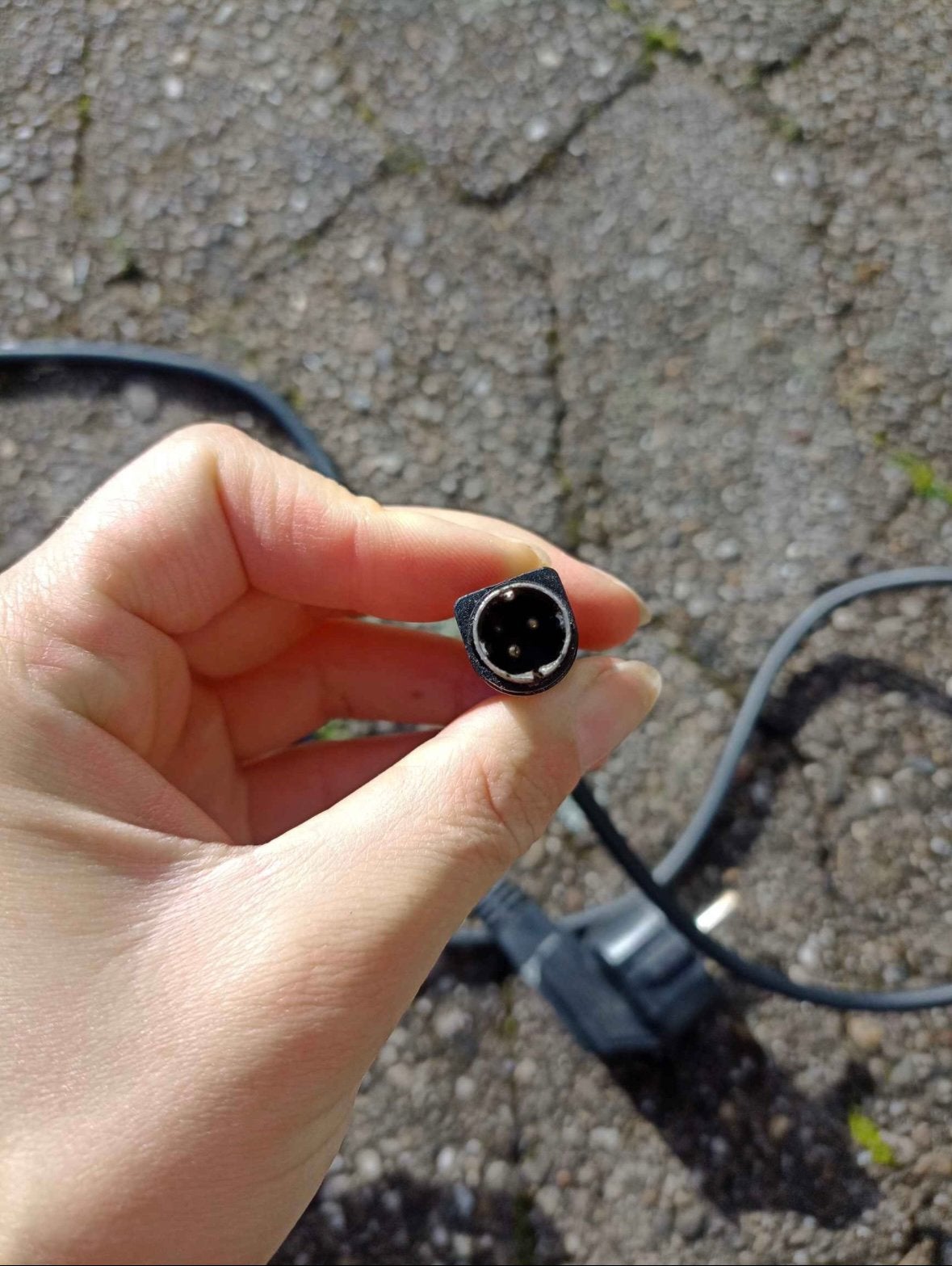 Chargeur pour batterie de velo Li-Ion, Vélos & Vélomoteurs, Comme neuf