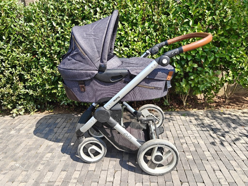 Buggy Mutsy Evo - Industrial, Kinderen en Baby's, Buggy's, Ophalen, Gebruikt, Overige merken, Regenhoes