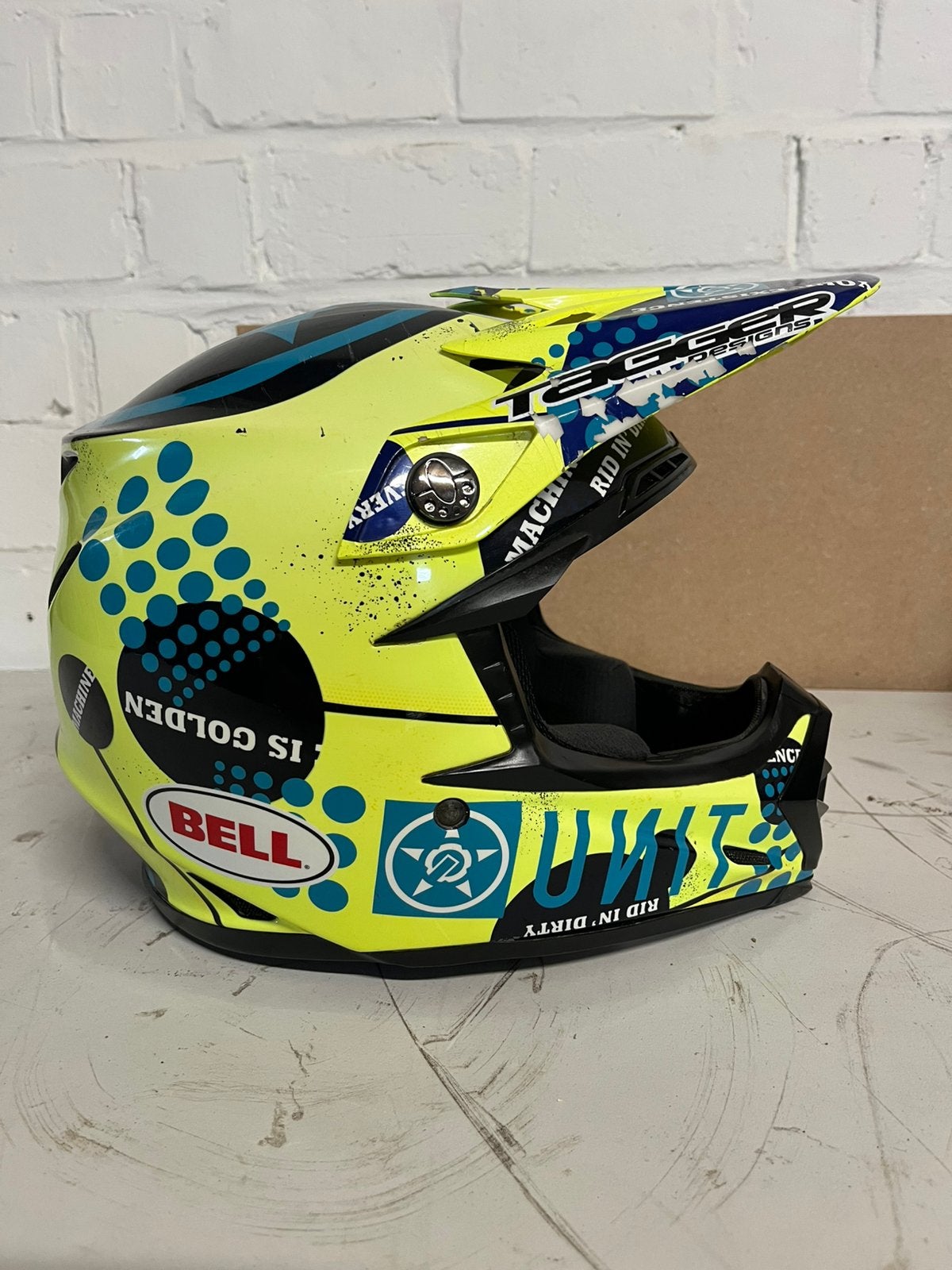 Bell moto 9, Motoren, Ophalen, M