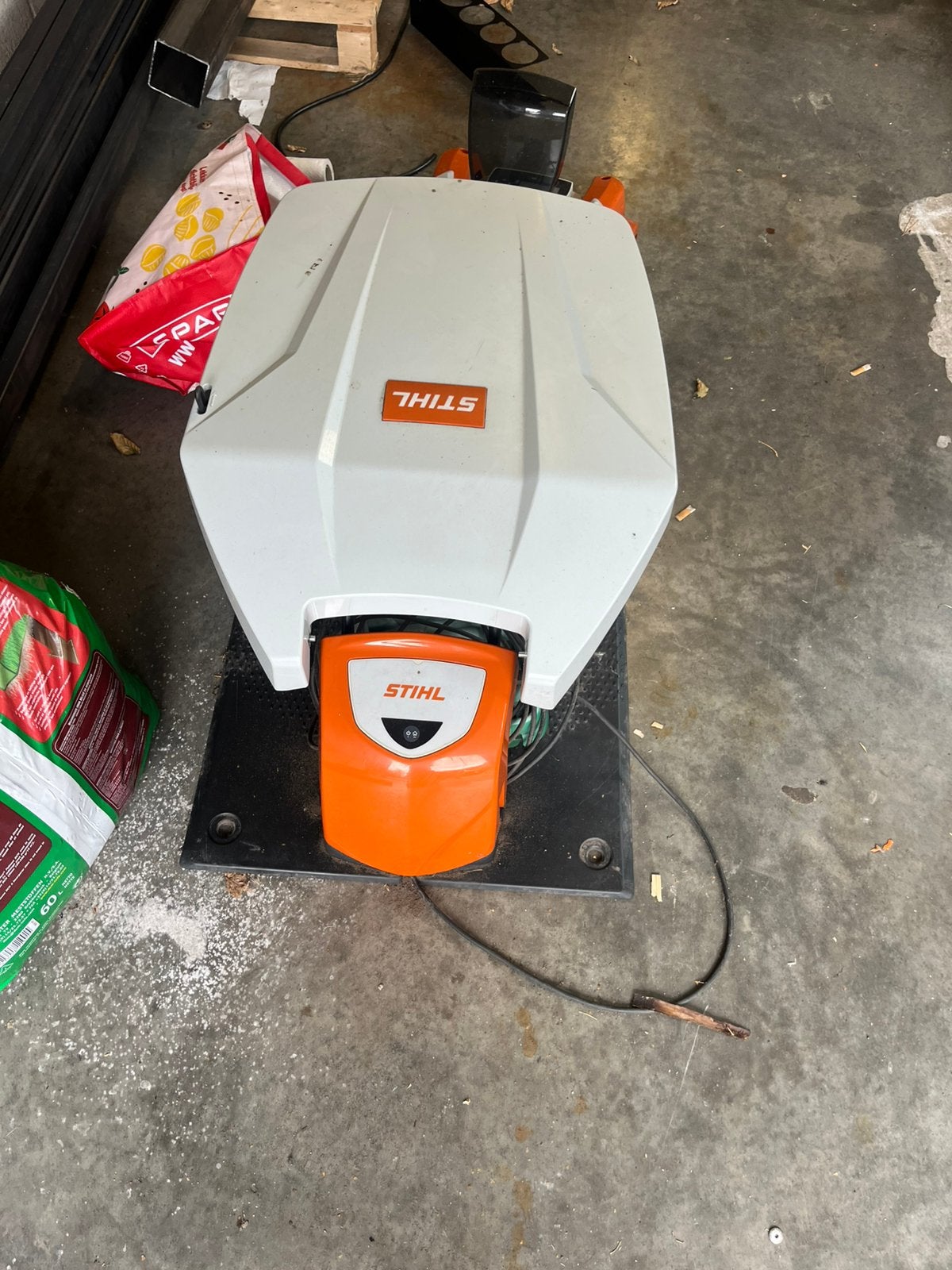 Robot maaier stihl, Tuin en Terras, Ophalen, Zo goed als nieuw