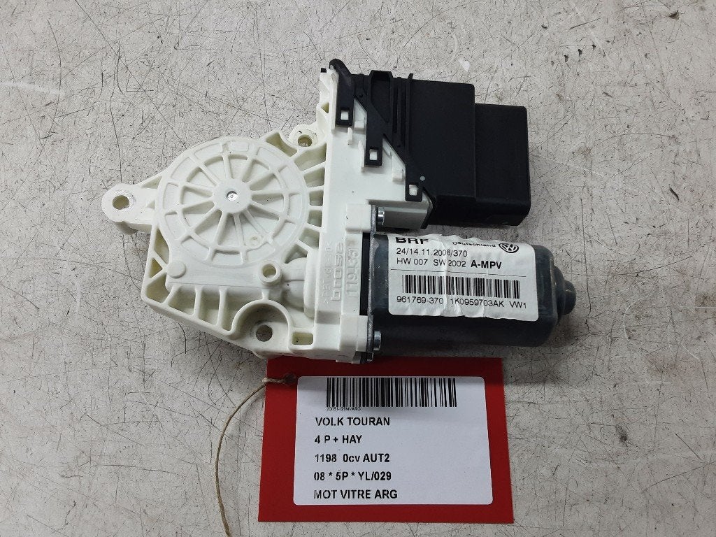 MOTEUR LEVE VITRE ELECTRIQUE ARRIÈRE GAUCHE (1K0959703AK), Arrière, Volkswagen, Mevr. I. Hauben, Utilisé