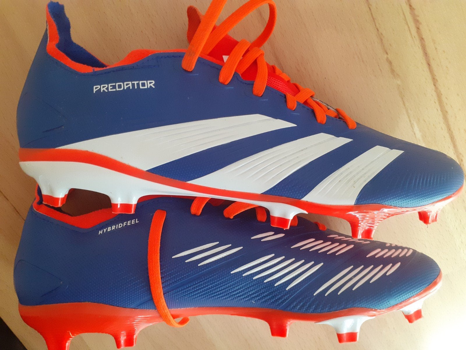 voetbalschoenen + -sokken, maat 40, Sport en Fitness, Hockey, Ophalen, Zo goed als nieuw, Schoenen