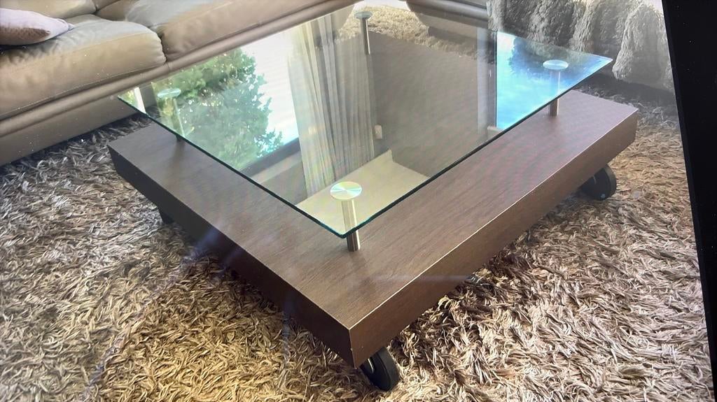 Natuzzi Tobacco -salontafel met glazen blad en op wielen, Ophalen, Zo goed als nieuw, Vierkant