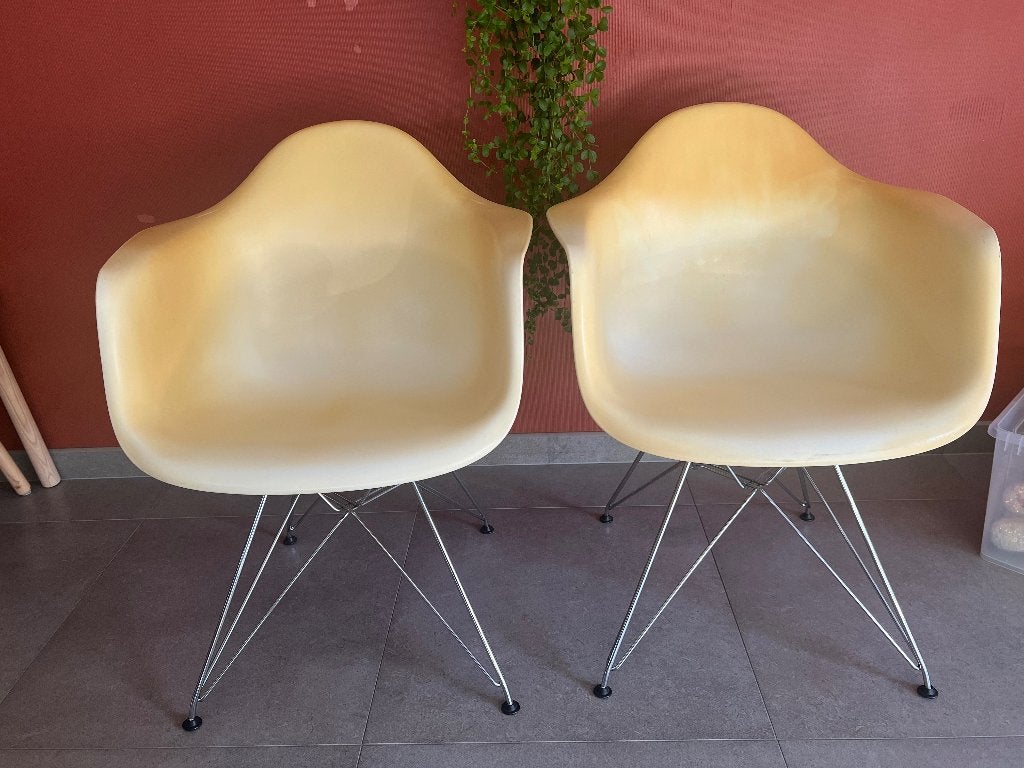 vitra Eames armchair, Ophalen