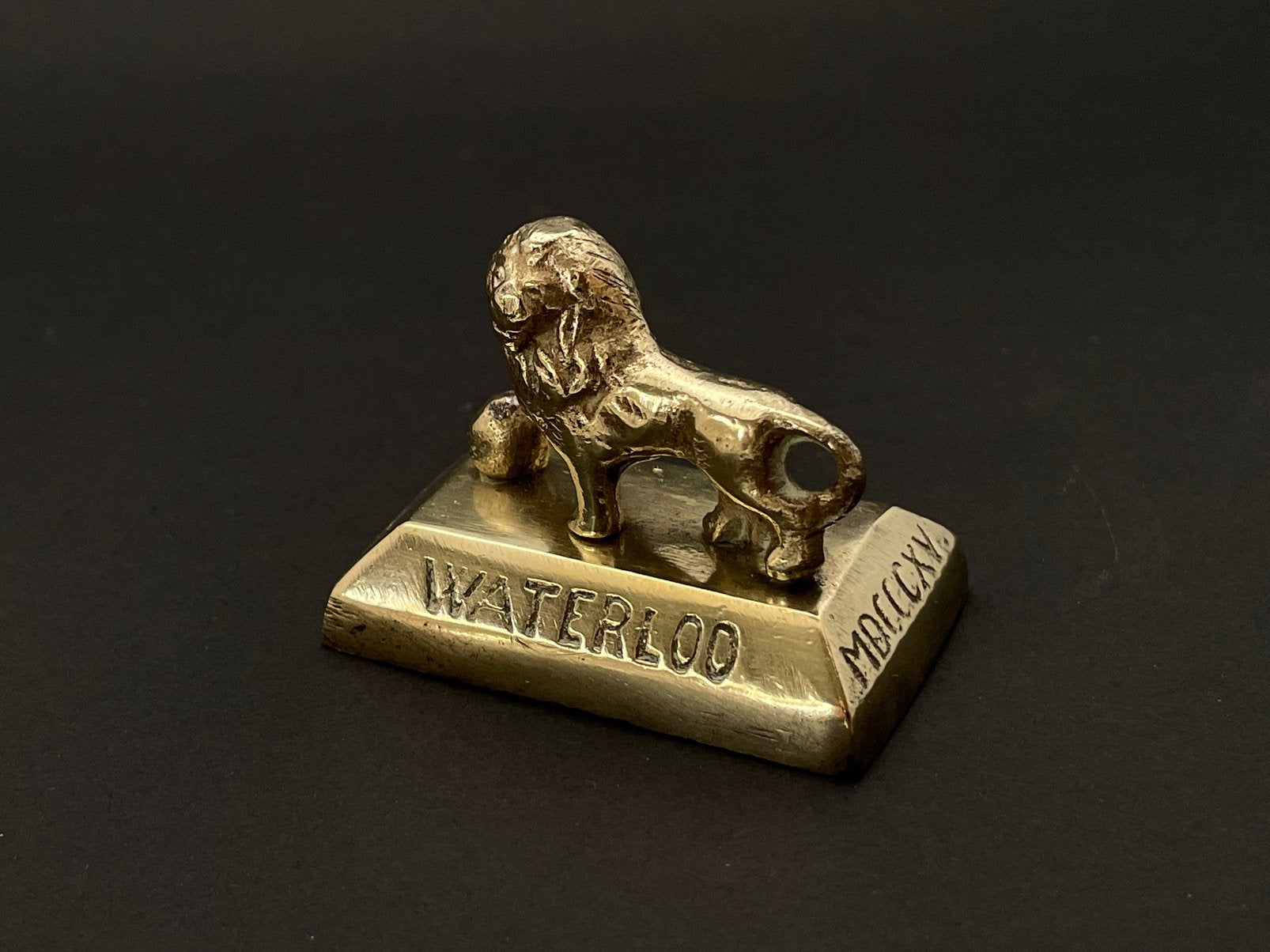 Lion de Waterloo antique/vintage — statue en bronze/laiton, Enlèvement ou Envoi, Comme neuf