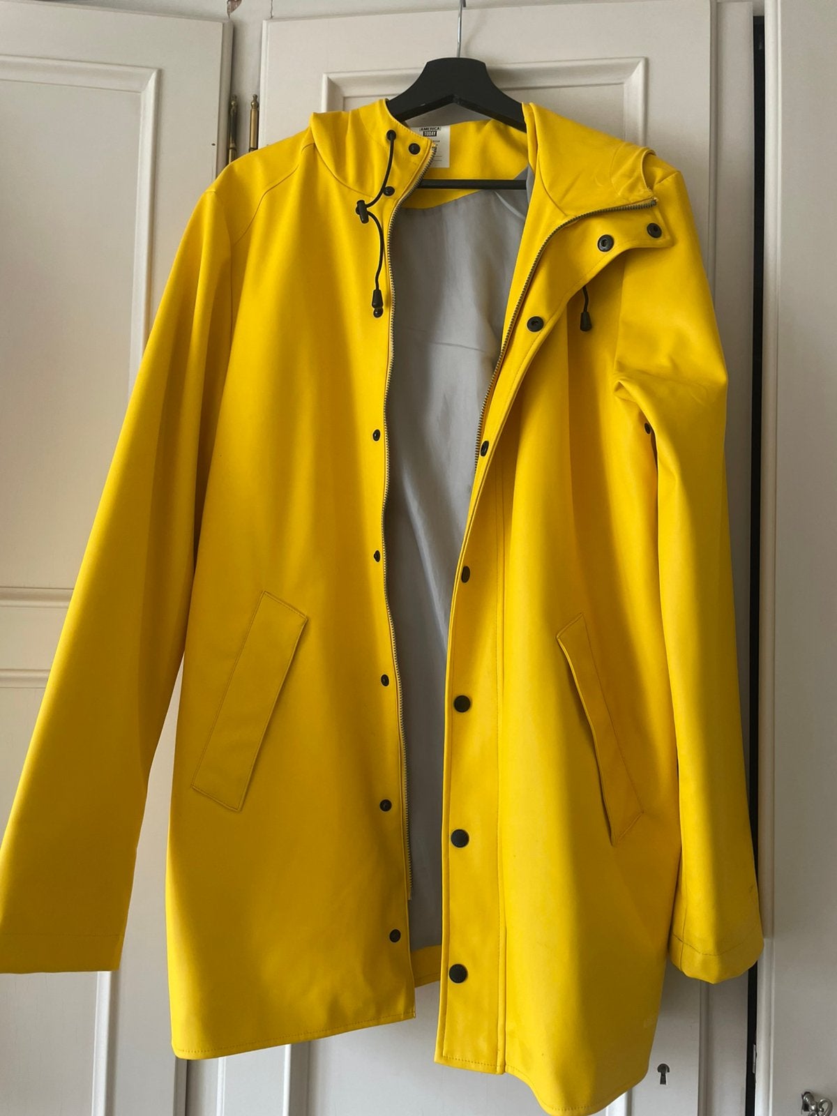 America Today regenjas geel, maat M, met capuchon, Kleding | Dames, Ophalen of Verzenden, Zo goed als nieuw, Maat 38/40 (M), Geel