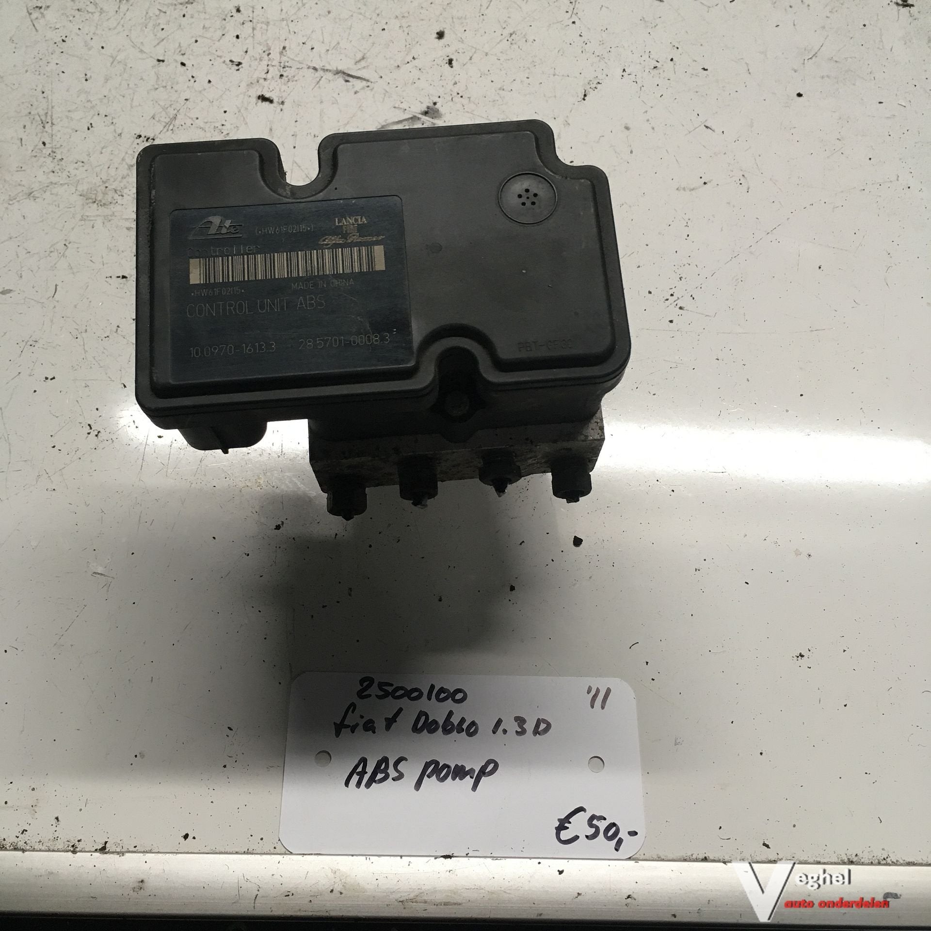 Fiat Doblo 1.3 Diesel 2011 2500100   ABS Pomp HW61F02115, Auto-onderdelen, Remmen en Aandrijving, Gebruikt, Ophalen of Verzenden