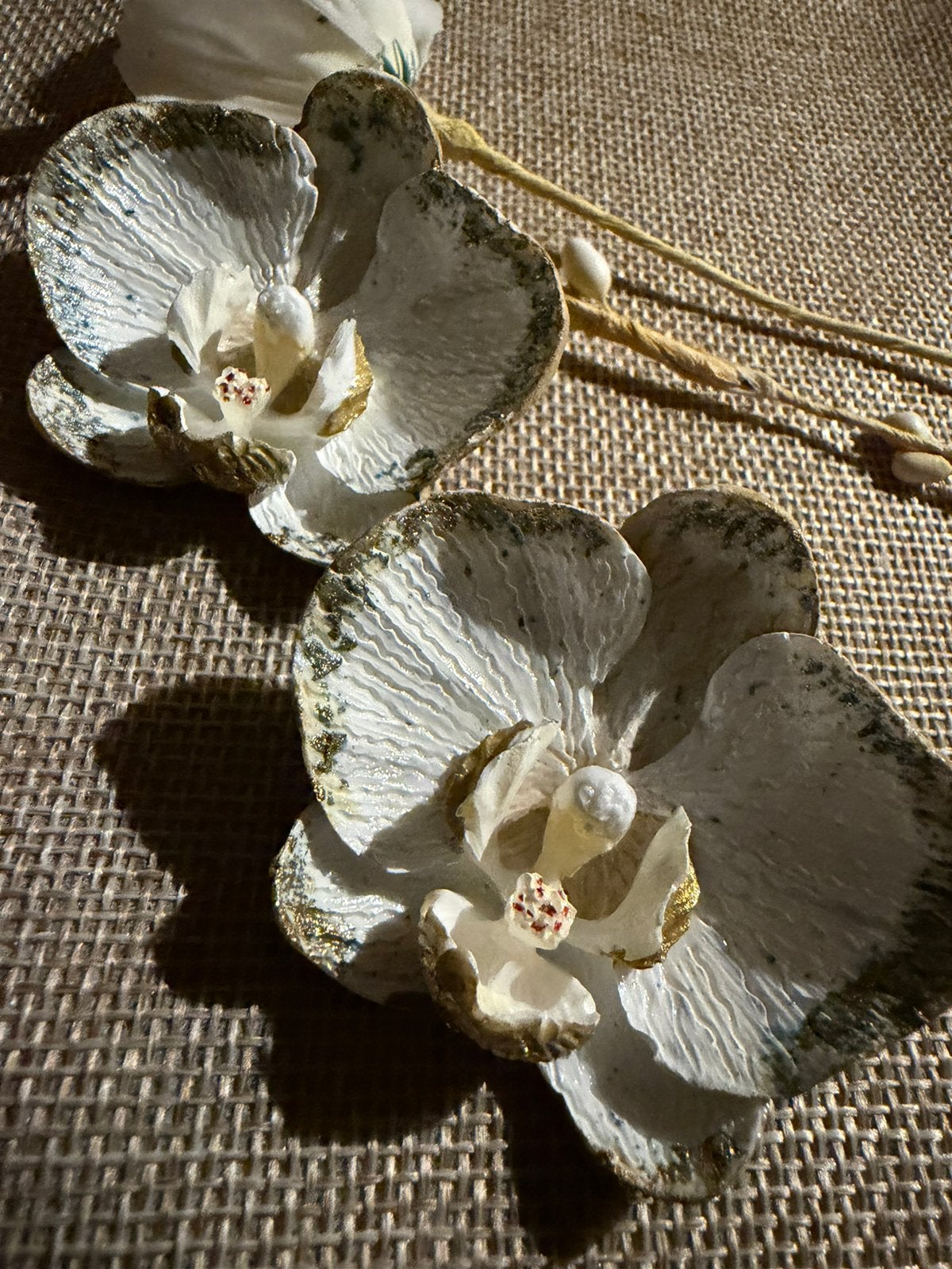Grote oorbellen in orchidee (zelfgemaakt), Bijoux, Sacs & Beauté, Boucles d'oreilles, Or, Blanc, Envoi, Neuf
