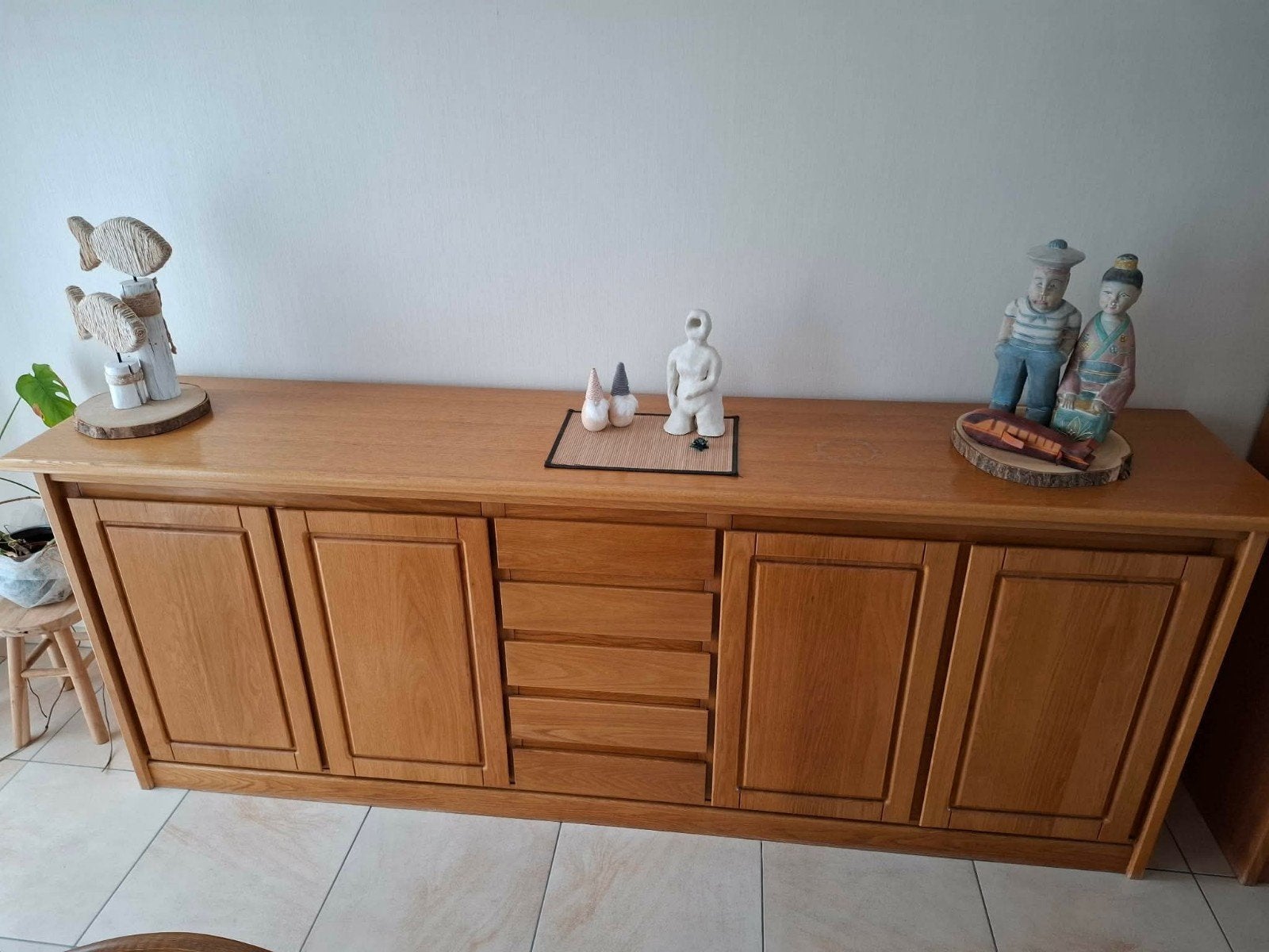 Kast - Lengte 257cm
Hoogte 95
Diepte 53 cm, Enlèvement